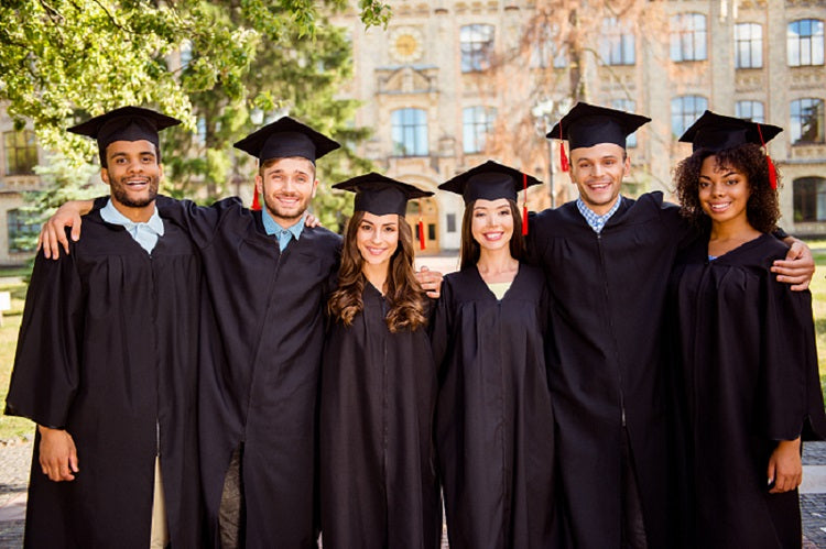 Exploring Academic Gowns for Sale in Graduation Ceremonies