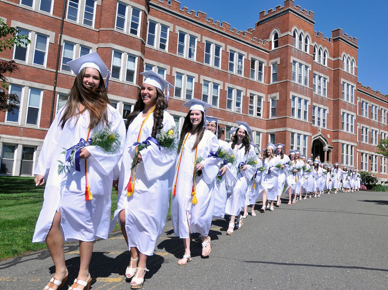 The Symbolism and Significance of a White Toga at Graduation