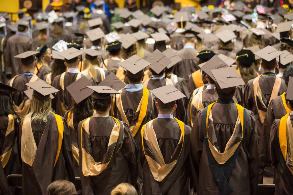 How to Choose Your Graduation Gown: A Complete Guide to Academic Regal ...